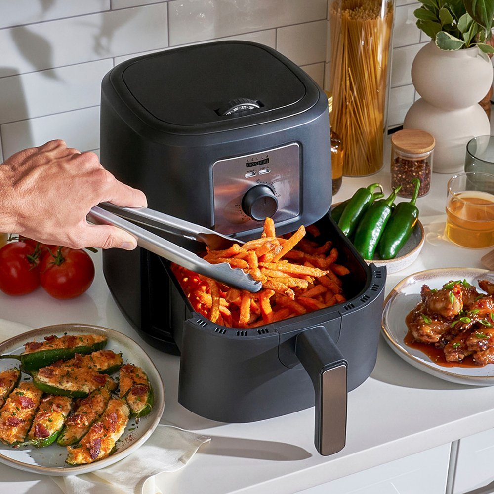 4.2-qt Bella Pro Series Analog Air Fryer $20 Free Shipping