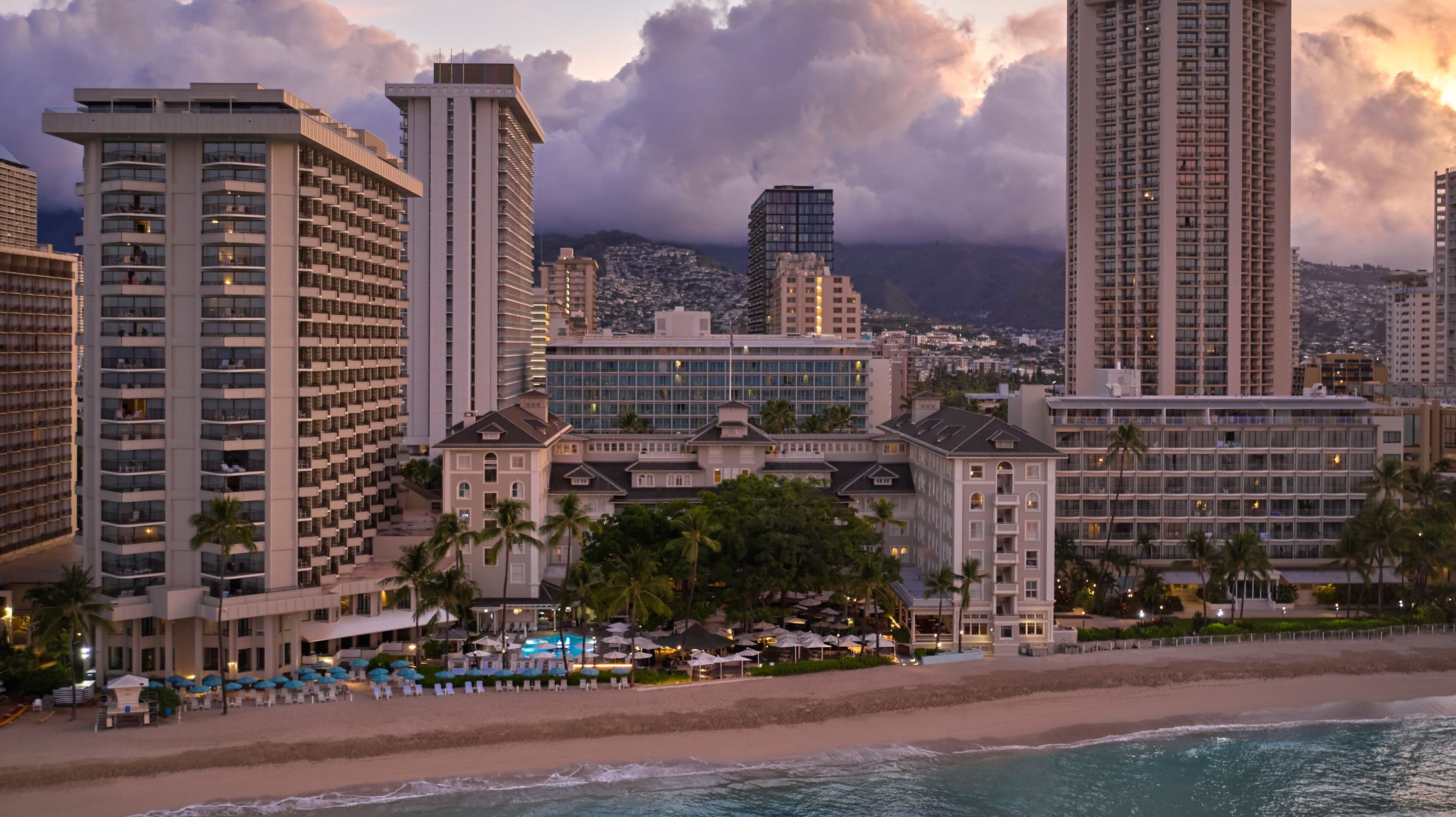 Costco Members Oahu Hawaii Moana Surfrider, A Westin Resort Spa 4-Night $100 Resort Credit, Digital Shop Card, Taxes Fee