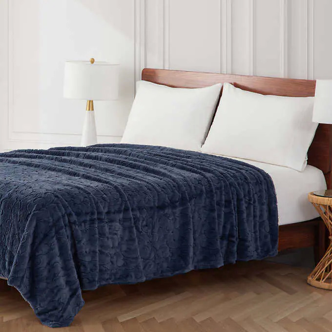 Queen Berkshire Jacquard Faux Fur Blanket $6.97